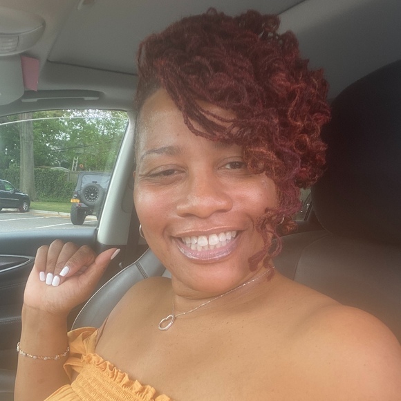 Latania Johnson - Poshmark Profile Picture of Latania Johnson (@summertimeme) on Poshmark