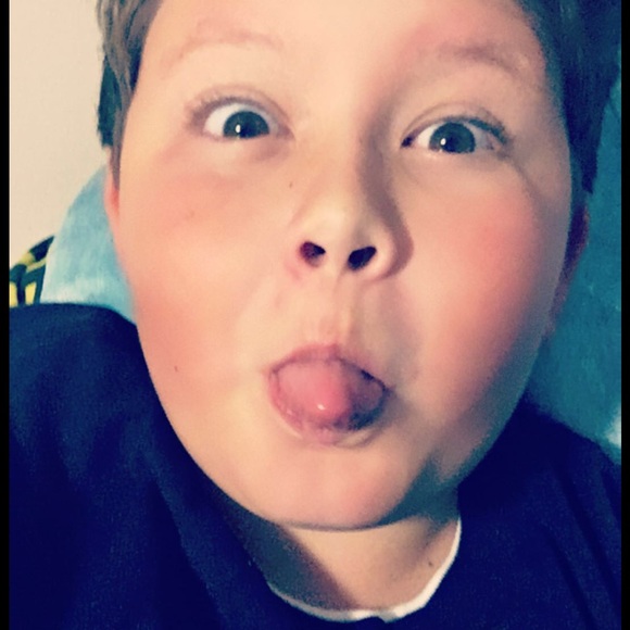 Profile Picture of Tanner Gates (@tannergates) on Poshmark
