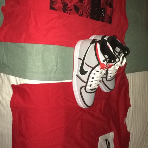 Profile Picture of Hunter Wilms (@hunterwilms) on Poshmark