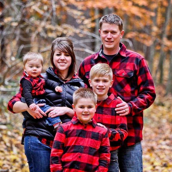 Profile Picture of Jennifer Vipperman kernozek (@jkernozek) on Poshmark