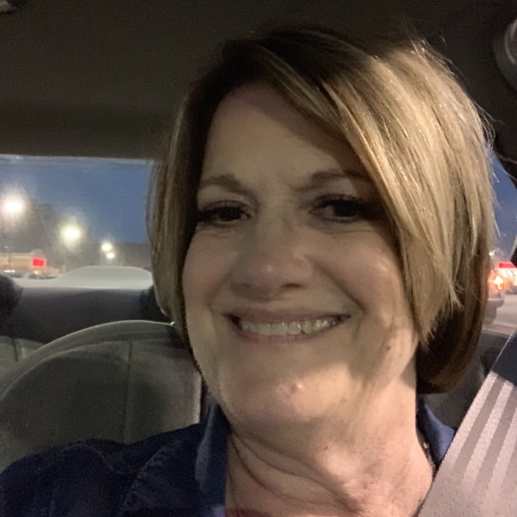 Profile Picture of Paula Owens (@paulaowens669) on Poshmark
