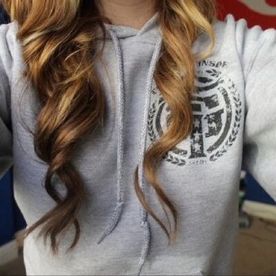Profile Picture of Miranda Lowe (@MiirandaaaL) on Twitter