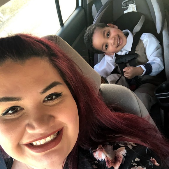 Profile Picture of Eunice Munguia (@eunicemunguia) on Poshmark