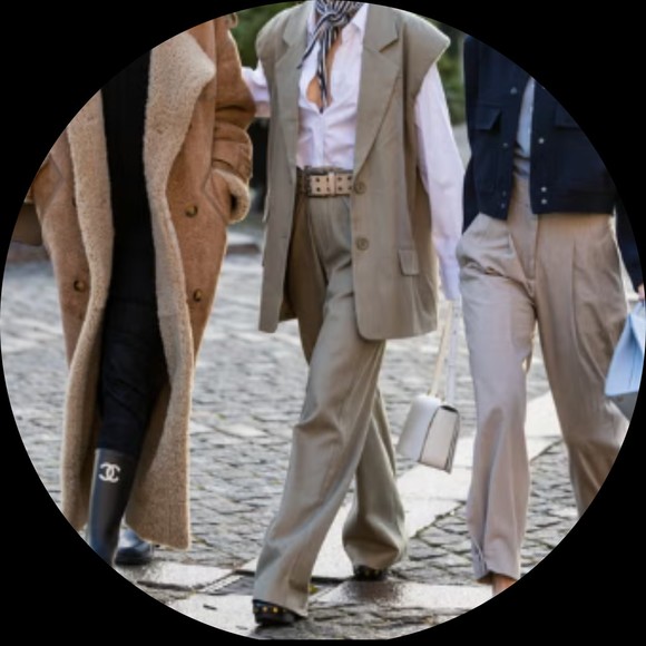 Samantha Frye - Poshmark Profile Picture of Samantha Frye (@samanthafrye) on Poshmark