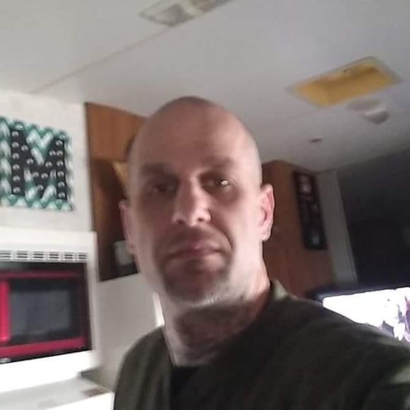 Profile Picture of Joshua Wyrick (@jwyrick1013) on Poshmark