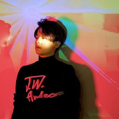 Profile Picture of Amber J. Liu (@lamaa_ajol) on Twitter