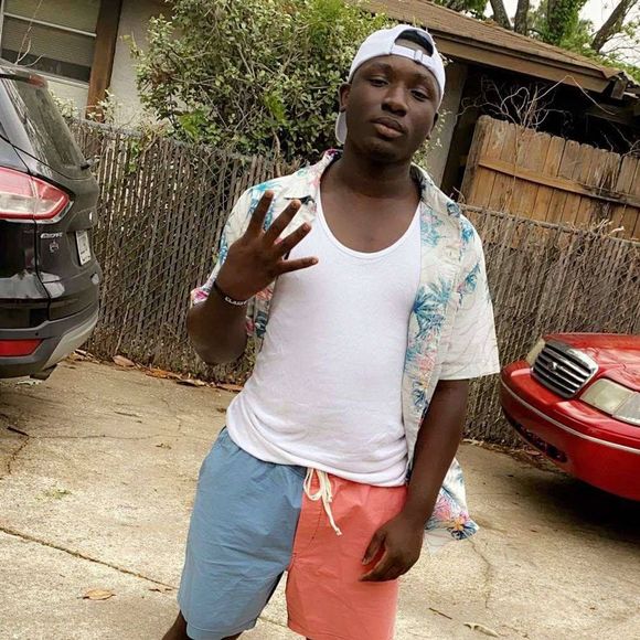 Profile Picture of Derrick Carson (@30gangderrick) on Poshmark