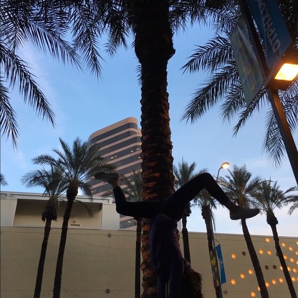 Profile Picture of Erica Beyer (@erica_beyer) on Poshmark