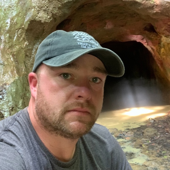 Profile Picture of Jon Mikles (@jonmikles) on Poshmark