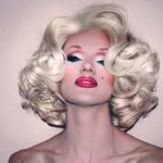 Profile Picture of * s  p  a  r  k  l  e * (@ginger_winters_) on Instagram