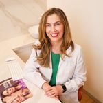 Profile Picture of 𝘿𝙧𝙖. 𝘾𝙚𝙘𝙞𝙡𝙞𝙖 𝙍𝙤𝙙𝙧𝙞𝙜𝙪𝙚𝙯 𝙇𝙪𝙣𝙖 (@clinica_de_parpados) on Instagram