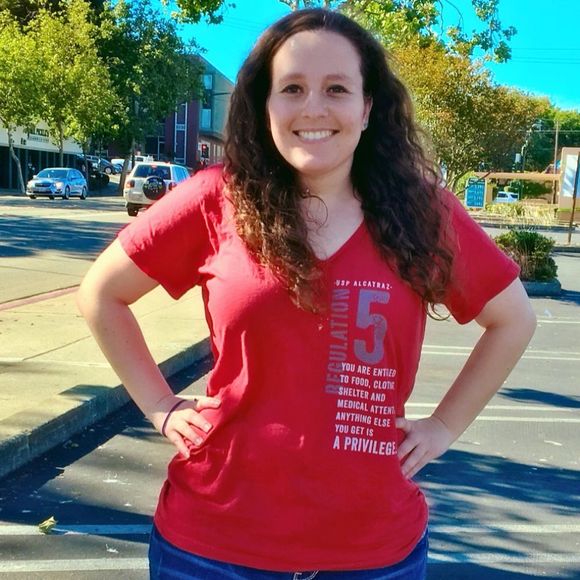 Profile Picture of Camille Gervasi (@sfgem415) on Poshmark