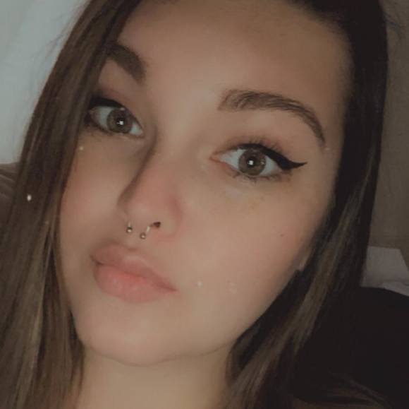 Profile Picture of Macie Campbell (@maciecamp1998) on Poshmark