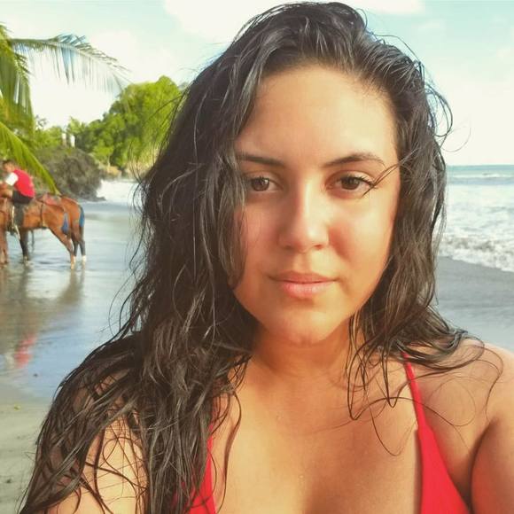 Profile Picture of Kyla Boswell (@kaboz) on Poshmark