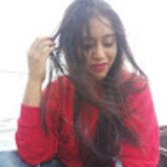 Profile Picture of Anamika Anamika (@anamika24041995) on Poshmark