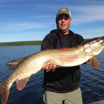Profile Picture of Cory Schommer (@Schoms87) on Twitter