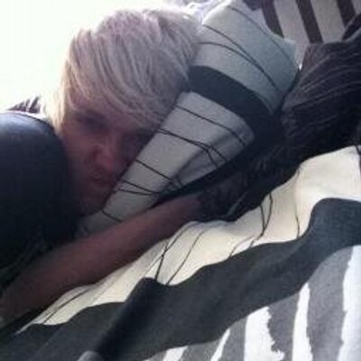 Profile Picture of Josh Setterfield (@lovejoshhshots) on Twitter
