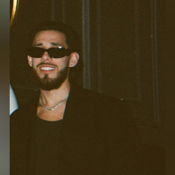 Profile Picture of Jason Gross (@jasonrya036) on Poshmark