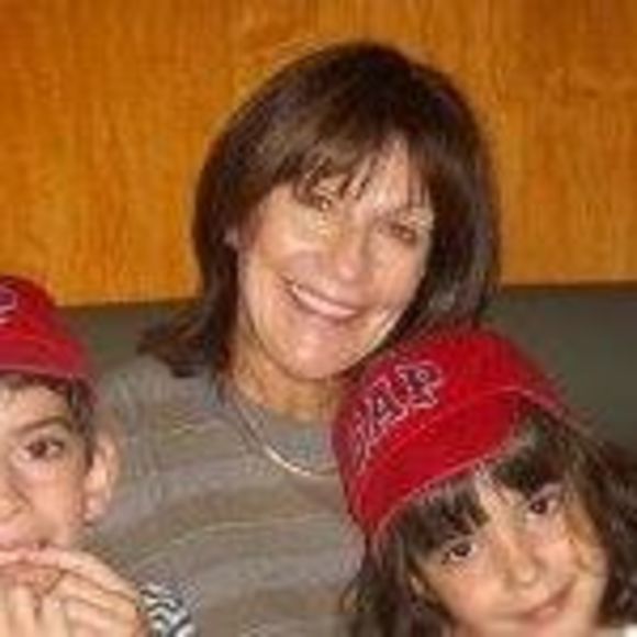 Maureen Rains - Poshmark Profile Picture of Maureen Rains (@maureenrains) on Poshmark