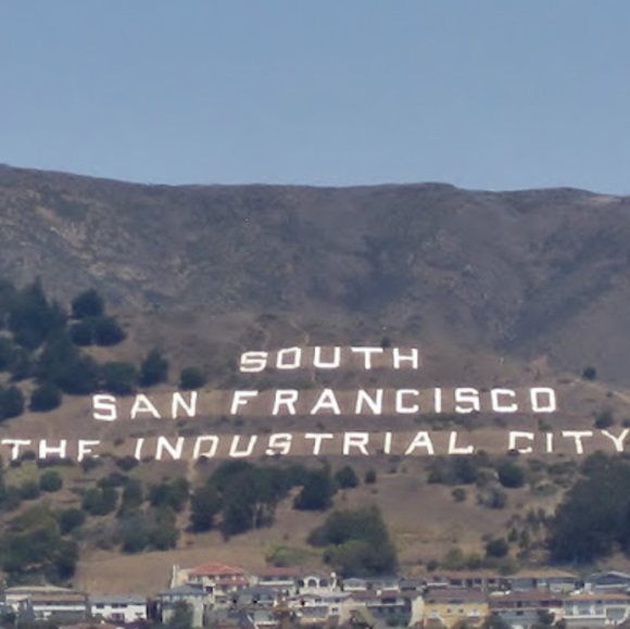 Profile Picture of Christian Alvarez (@diezombie231) on Poshmark