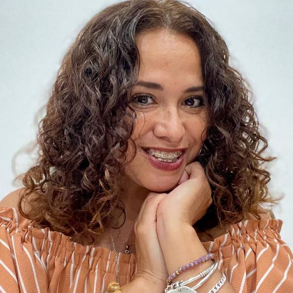 Ana maria Veeser - Poshmark Profile Picture of Ana maria Veeser (@aveeser) on Poshmark