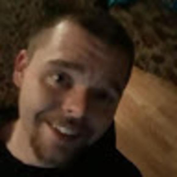 Profile Picture of Justin Haynes (@justinandrayvin) on Poshmark