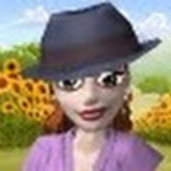Profile Picture of Lisa Connor (@wackylisa) on Poshmark