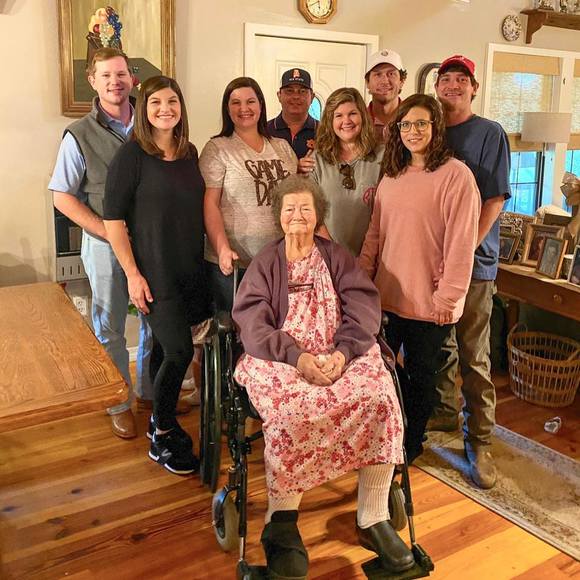 Profile Picture of Jonathan Hicks (@jonathanhick351) on Poshmark