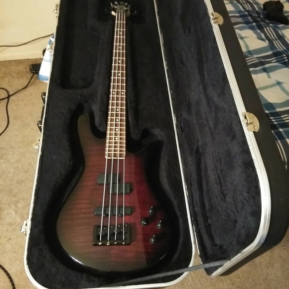 Profile Picture of Shawn Dye (@shawncdye2016) on Poshmark