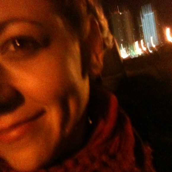 Profile Picture of Jenifer Bailey (@starsicles) on Poshmark