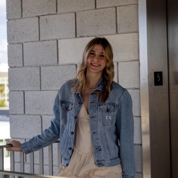 Profile Picture of Cassidy Radder (@raddercassidy) on Poshmark