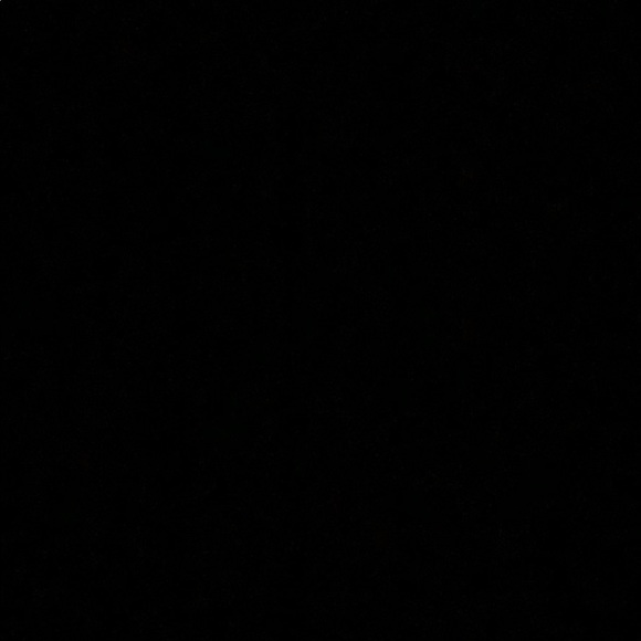 Profile Picture of Michael Larsen (@mikeyyy24) on Poshmark