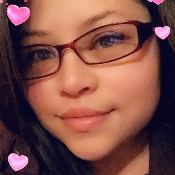 Profile Picture of Janeth Ocampo (@janeeneeocampo) on Poshmark