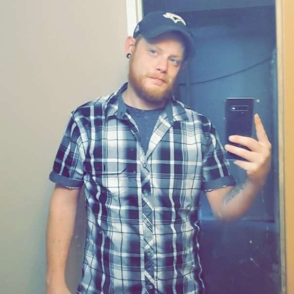 Profile Picture of Jesse Woods (@jrwoods13) on Poshmark