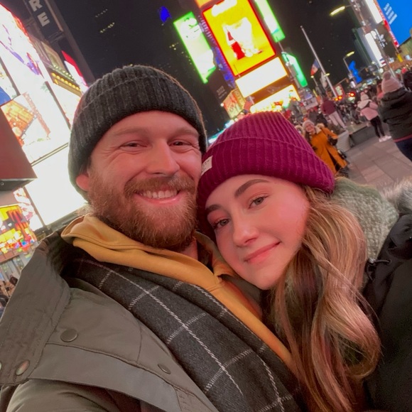 Makenna Schwenk - Poshmark Profile Picture of Makenna Schwenk (@kennaschwenk) on Poshmark