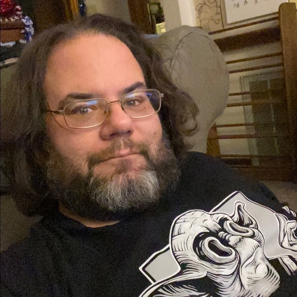 Profile Picture of Jeffrey Trifiletti (@jefftrifiletti) on Poshmark