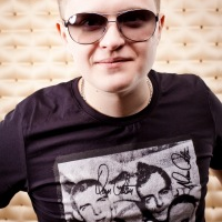 Profile Picture of Joe Larisa (@cheesyh) on Twitter