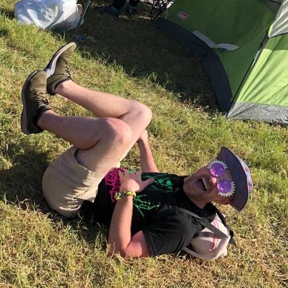 Profile Picture of Johnny Kucera (@johnnykucera) on Poshmark