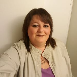 Profile Picture of Lori McMillan (@Lorilynn28) on Twitter