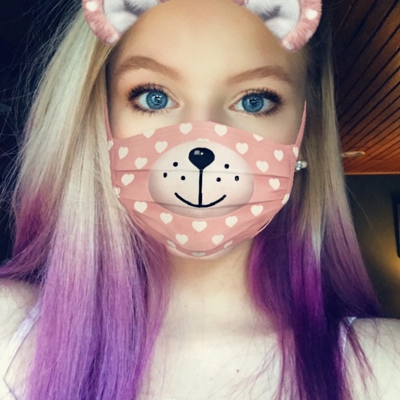 Profile Picture of Aaron Black (@kirstendoza) on Poshmark