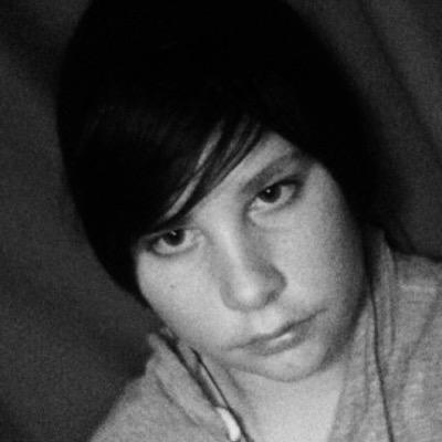 Profile Picture of Joshua Deacon (@PineApple4450) on Twitter