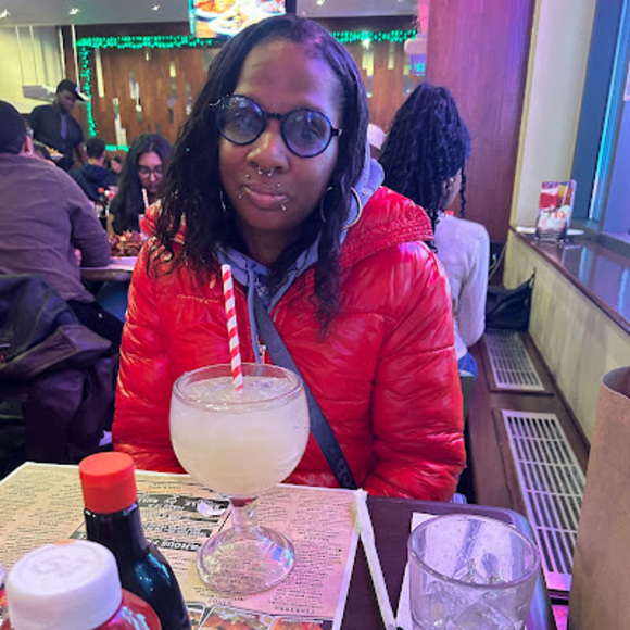 Profile Picture of Latesha Mcnair (@mcnairlatesha) on Poshmark