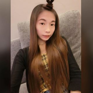 Profile Picture of 温育甄 (@&) on Facebook