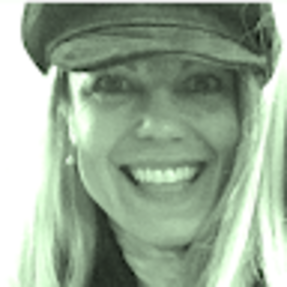 Profile Picture of Sarah l. Rasmusson (@clementine1972) on Poshmark