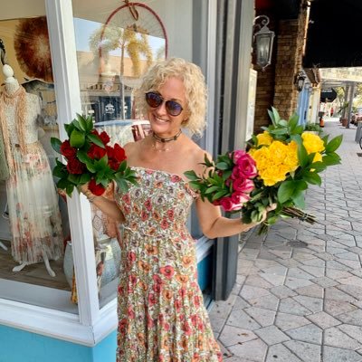 Profile Picture of Robin Benowitz (@EclectiveRobin) on Twitter