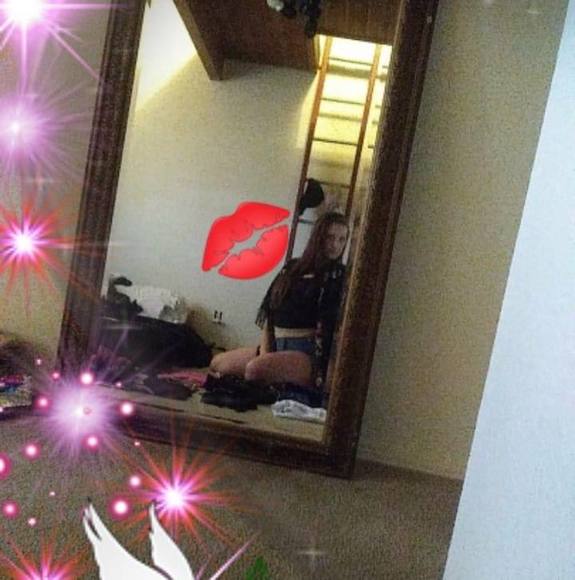 Profile Picture of Shana Hurtak (@shanahurtak6) on Poshmark