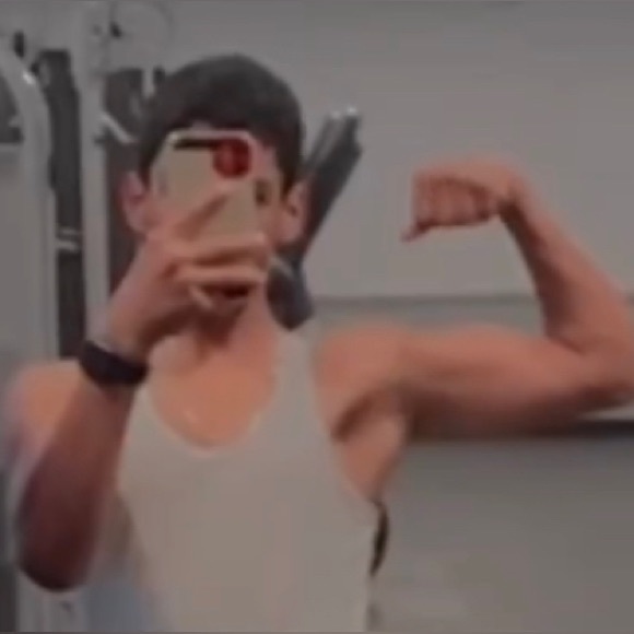 Profile Picture of Jaafar A (@jaafar13) on Poshmark