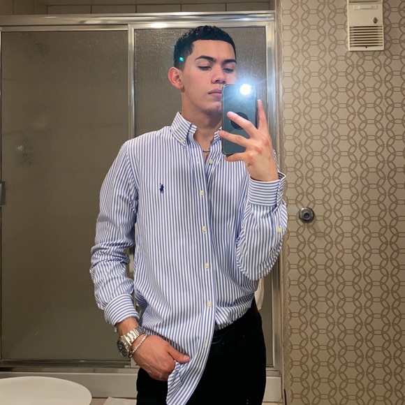 Profile Picture of Gustavo Barragan (@tabo99) on Poshmark