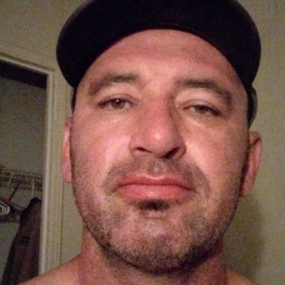 Profile Picture of Chris Lindsay (@clindsay9971) on Poshmark