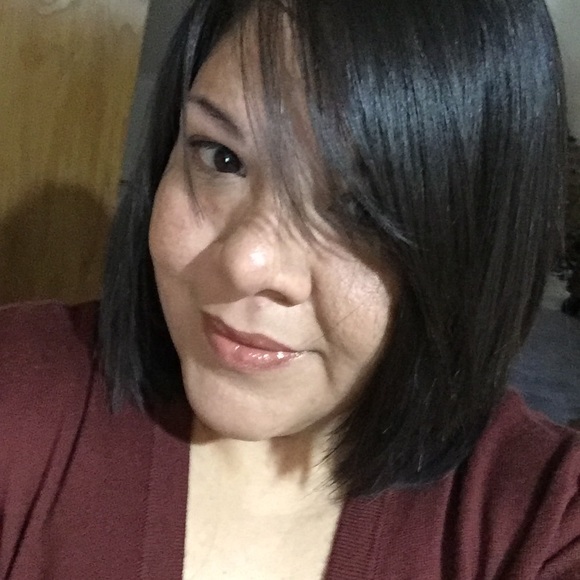 Profile Picture of Lupe Huizar (@lupehuizar) on Poshmark